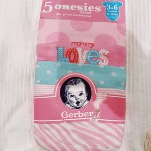 5 Gerber Baby Onsies, Brand New With Tags!